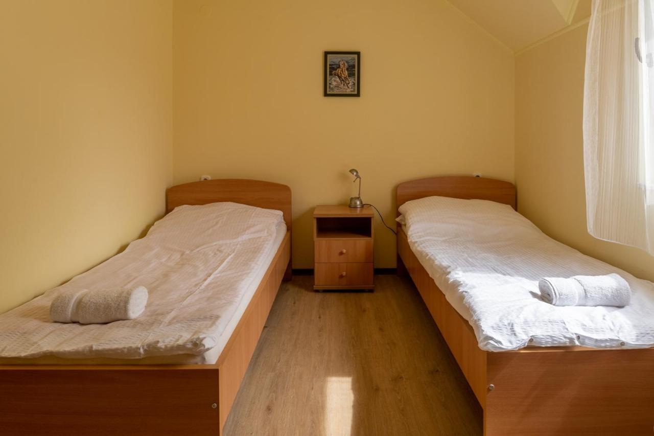 Kiraly Lovastanya Panzio Bed & Breakfast Janoshalma Екстериор снимка