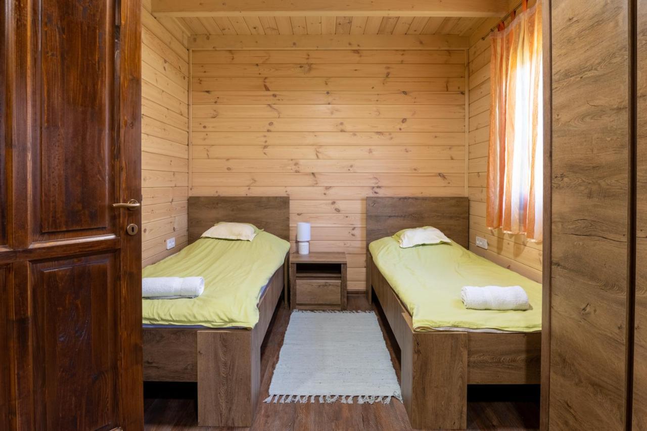 Kiraly Lovastanya Panzio Bed & Breakfast Janoshalma Екстериор снимка